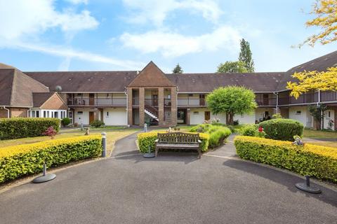 Adams Way, Alton GU34 2 bed retirement property for sale