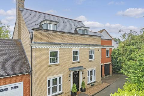Millers Drive, Great Notley, CM77 6 bed detached house for sale