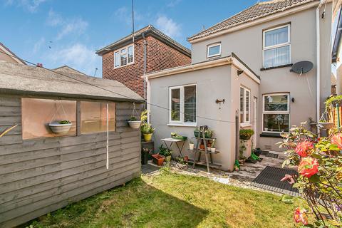 Bournemouth, Dorset 2 bed detached house for sale
