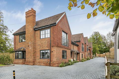 Plot 1 Effingham Mews 3 bed semi