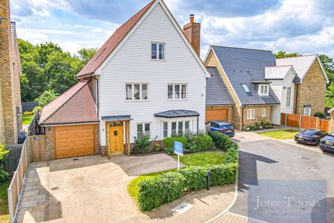 Chigwell Grange, High Road, Chigwell IG7 5 bed detached house for sale