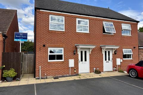 2 bedroom semi-detached house for sale