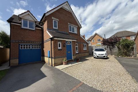 Polperro Grove, Darlington 3 bed detached house for sale