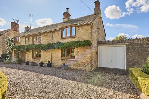 Woodgreen, Witney, OX28 4 bed detached house for sale