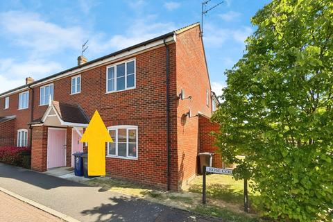 Violet Way, Yaxley, PE7 2 bed maisonette for sale