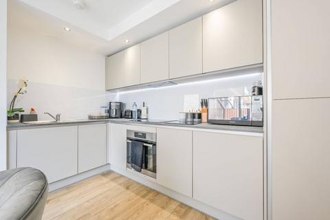 Wray Avenue, Royal Docks, London, E16 1 bed flat for sale