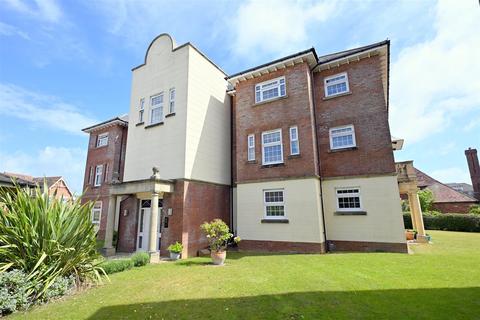 Christchurch Place, Sovereign... 3 bed penthouse for sale