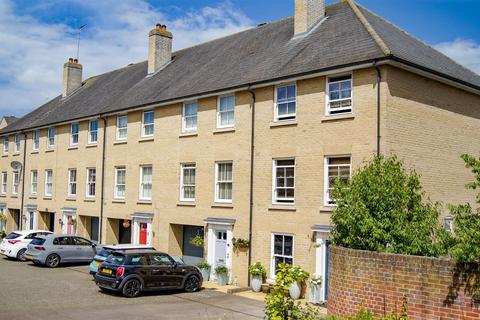 Qwysson Avenue, Bury St. Edmunds 4 bed townhouse for sale