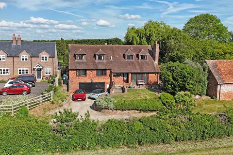 North Weston nr Thame, Oxfordshire 4 bed house for sale
