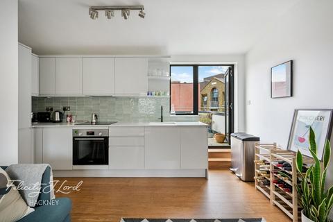 Well Street, London E9 2 bed apartment for sale