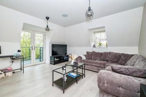 Parkhurst House, 9 Mill Road, Epsom 1 bed apartment for sale