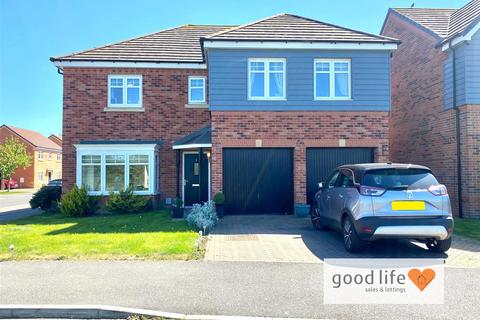 Agincourt, Houghton Le Spring DH4 5 bed detached house for sale