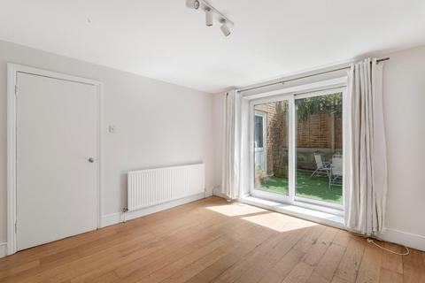 Coldharbour Lane, London, SE5 2 bed flat for sale