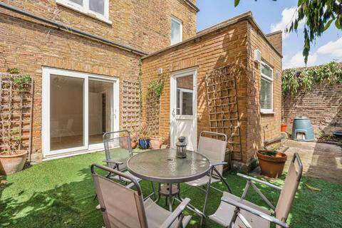 Coldharbour Lane, London, SE5 2 bed flat for sale