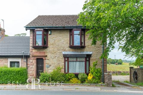 Chorley Road, Withnell, Chorley 3 bed semi
