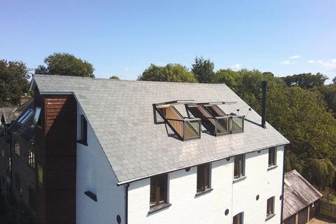 Fordingbridge SP6 3 bed flat for sale