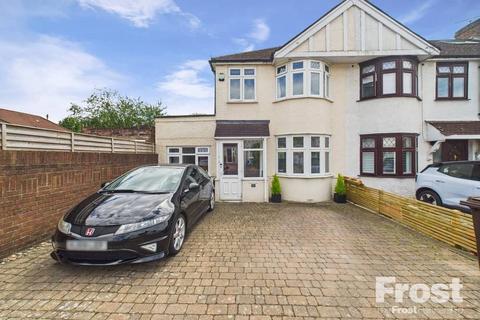 Elmgate Avenue, Feltham, Middlesex, TW13 4 bed end of terrace house for sale