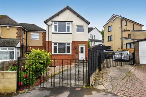 Benton Park Drive, Rawdon, Leeds 3 bed detached house for sale