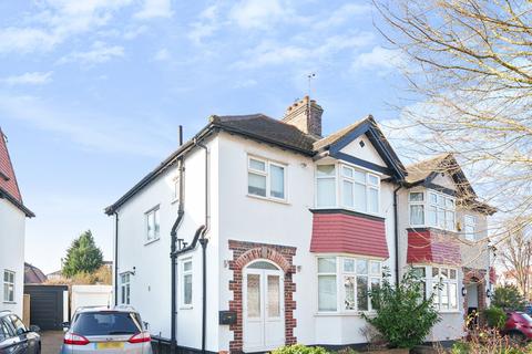 Iberian Avenue, Wallington SM6 3 bed semi