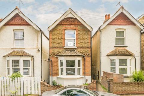 Elm Road, Kingston Upon Thames KT2 3 bed detached house for sale
