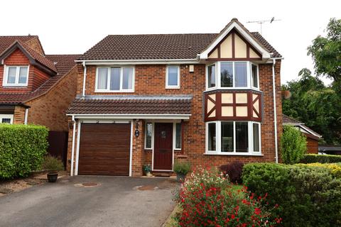 DUNCTON ROAD, CLANFIELD 4 bed house for sale