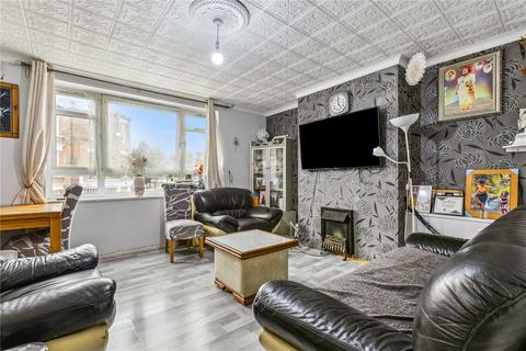Stonhouse Street, London, SW4 3 bed apartment for sale