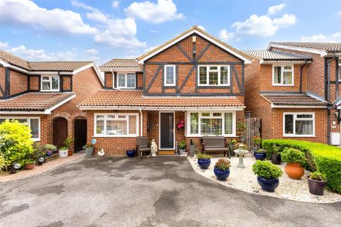 St Nicholas Court, Basingstoke, RG22 4 bed detached house for sale