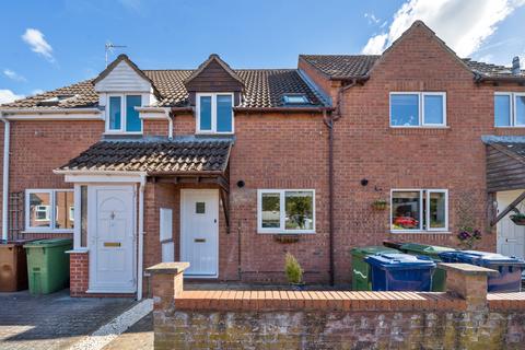 Hawthorn Way, Tewkesbury GL20 2 bed terraced house for sale