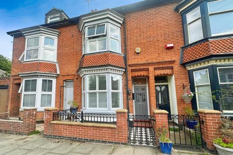 St. Dunstan Road, Leicester, LE3 4 bed terraced house for sale