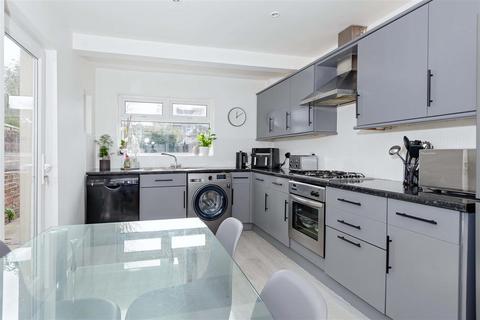 Highdown Avenue, Worthing 3 bed end of terrace house for sale