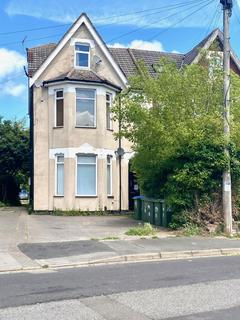 38 Landguard Road, Southampton... 1 bed apartment for sale