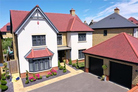 Amethyst Road, Wiltshire SN25 5 bed detached house for sale
