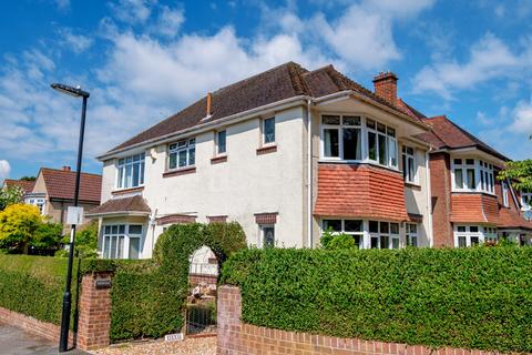 Hill Lane, Upper Shirley 4 bed detached house for sale
