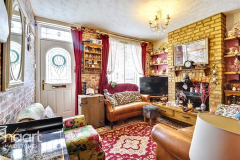 Waterlow Road, Maidstone 4 bed terraced house for sale