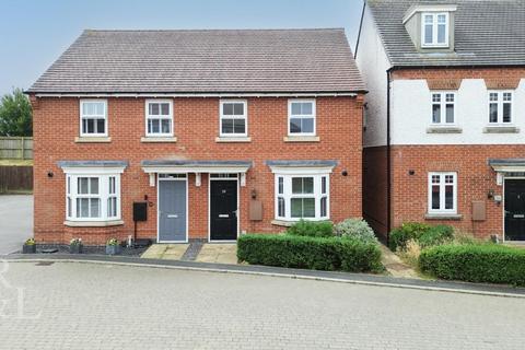 3 bedroom semi-detached house for sale