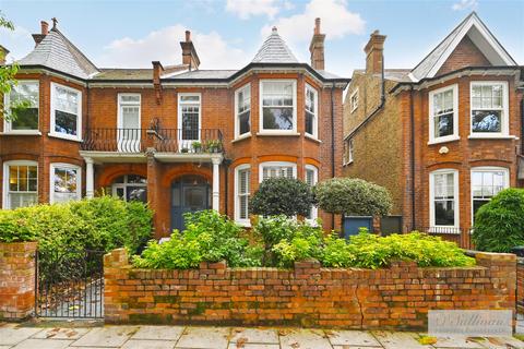 St. Quintin Avenue, North Kensington... 2 bed flat for sale