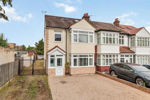 Elsrick Avenue, Morden SM4 4 bed end of terrace house for sale