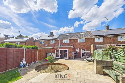 Chelwood Avenue, Hatfield, AL10 3 bed terraced house for sale