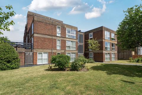 Manor Road, Sidcup DA15 3 bed flat for sale