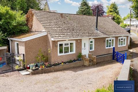 3 bed detached house