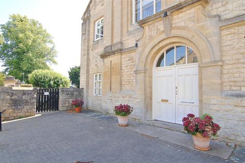 Castle Street, Stroud... 2 bed apartment for sale