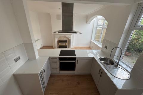 London Road, Lancashire FY3 3 bed terraced house for sale