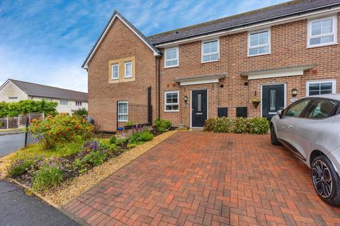 Fields Farm Road, Greater Manchester... 2 bed terraced house for sale