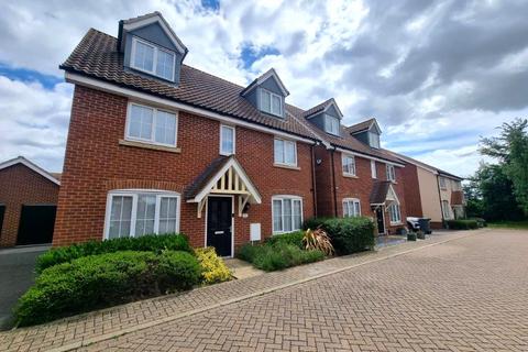 Nigel Way, Trimley St Martin, IP11 5 bed detached house for sale