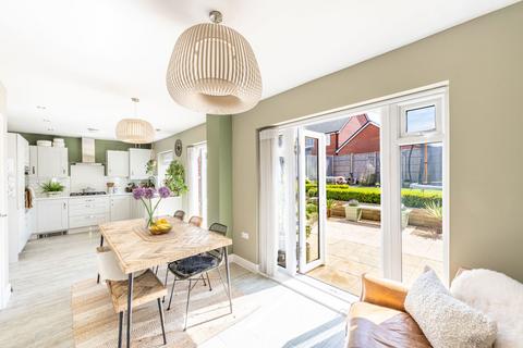 Southampton SO31 5 bed detached house for sale