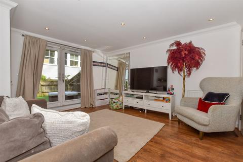 Hayle Mill Road, Maidstone, Kent 2 bed end of terrace house for sale