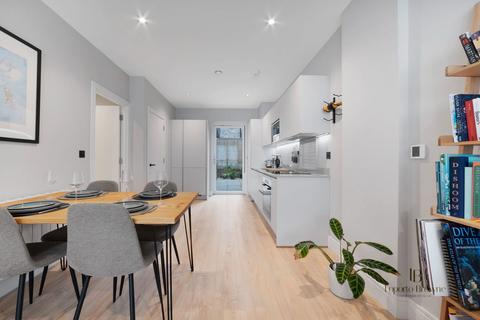 Gruneisen Road, N3 1 bed flat for sale