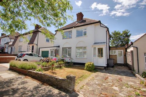 Walden Avenue, Chislehurst 2 bed semi