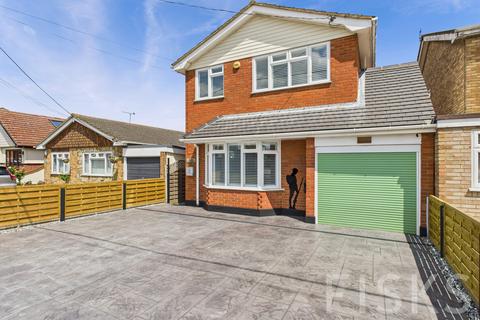 Labworth Road, Canvey Island, SS8 4 bed detached house for sale