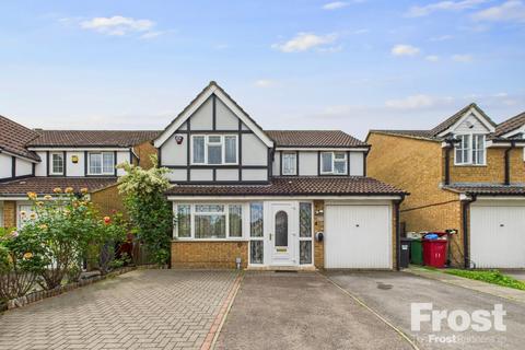 Southwold Spur, Langley, Berkshire, SL3 4 bed detached house for sale